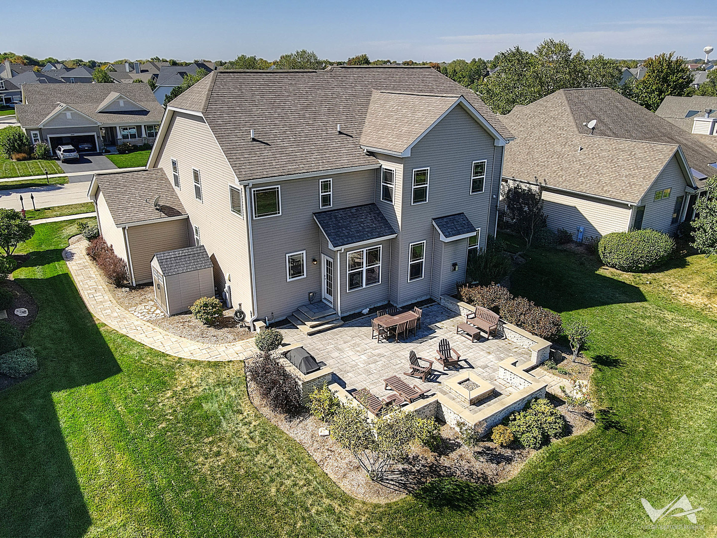 1545 FAIRFIELD Drive