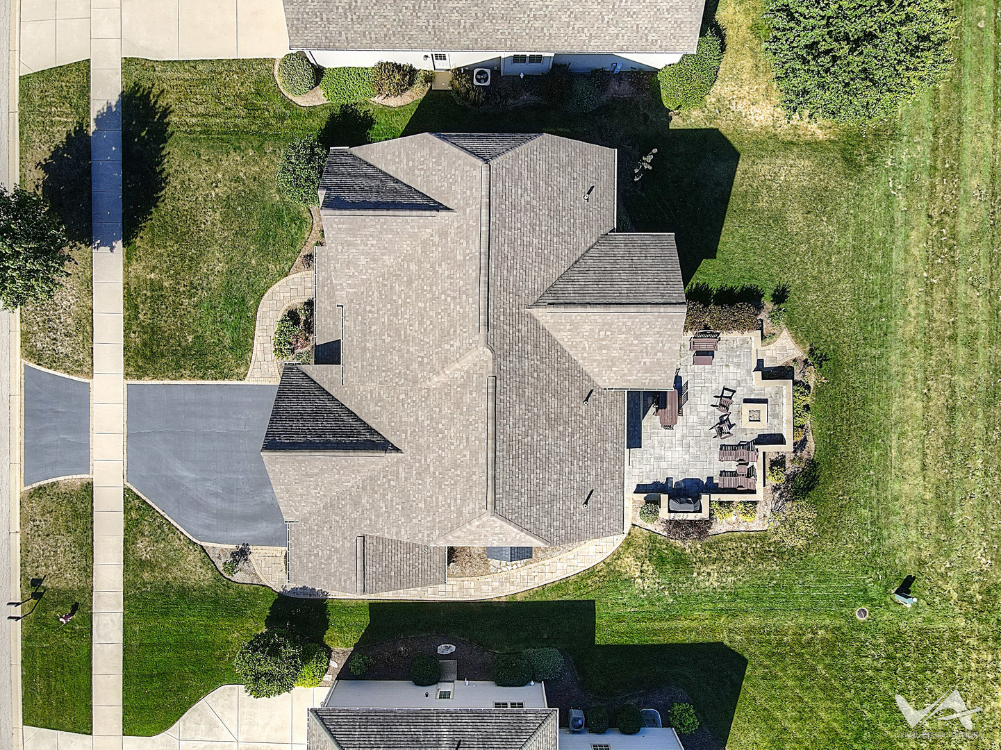 1545 FAIRFIELD Drive