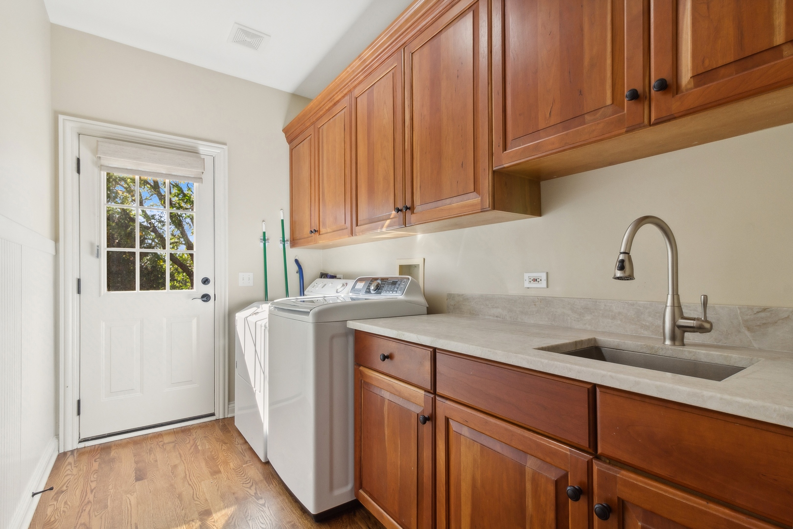 40W258 Ralph Waldo Emerson Lane