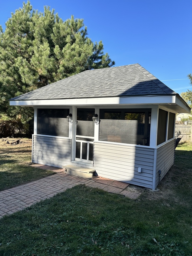 473 Ridgelawn Trail