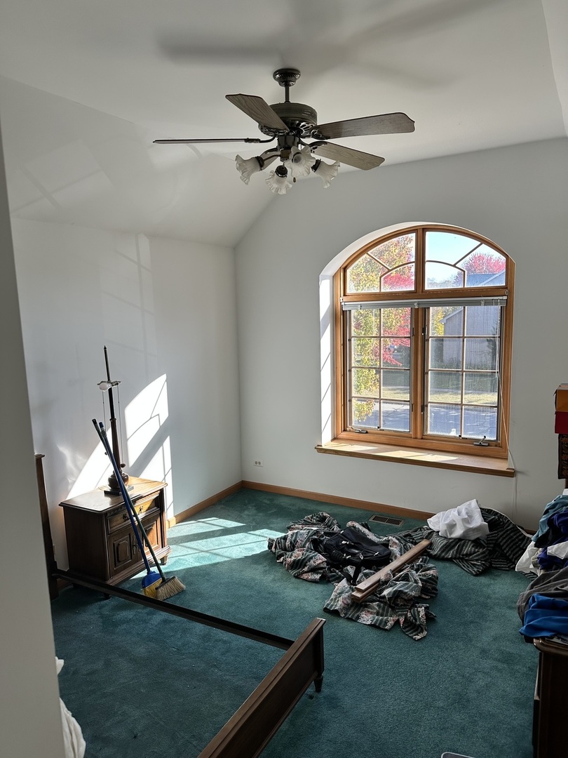 473 Ridgelawn Trail