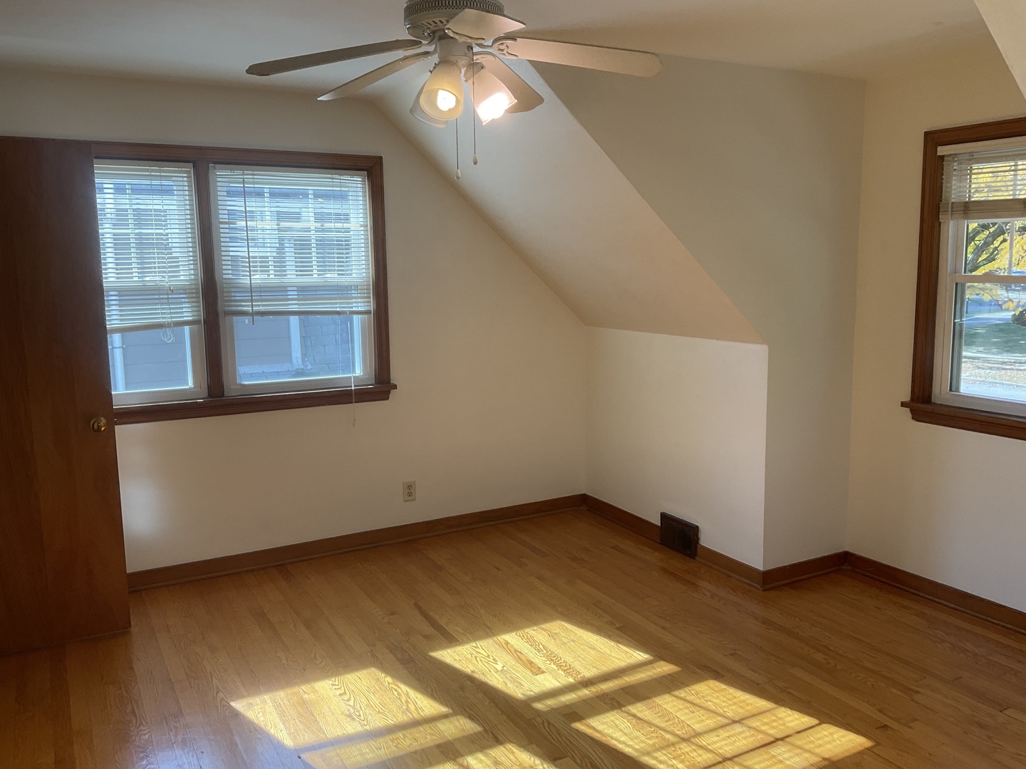 521 Anderson Boulevard Unit: UPPER