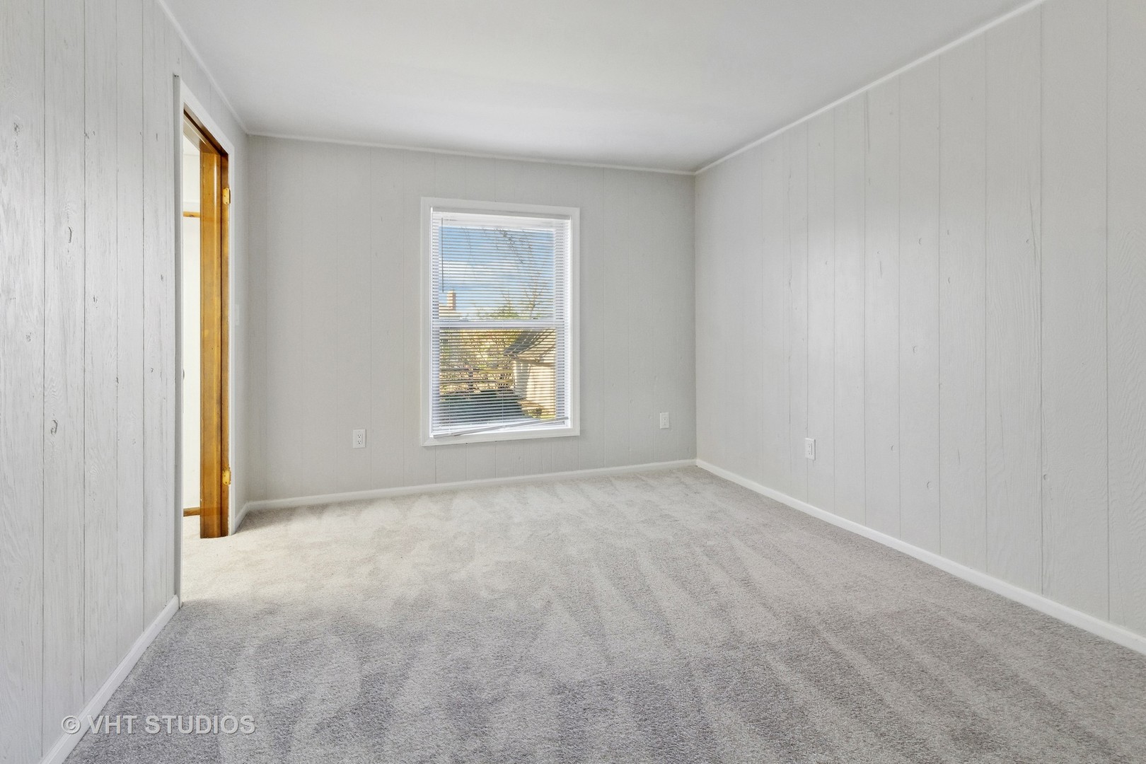 921 S Raddant Road