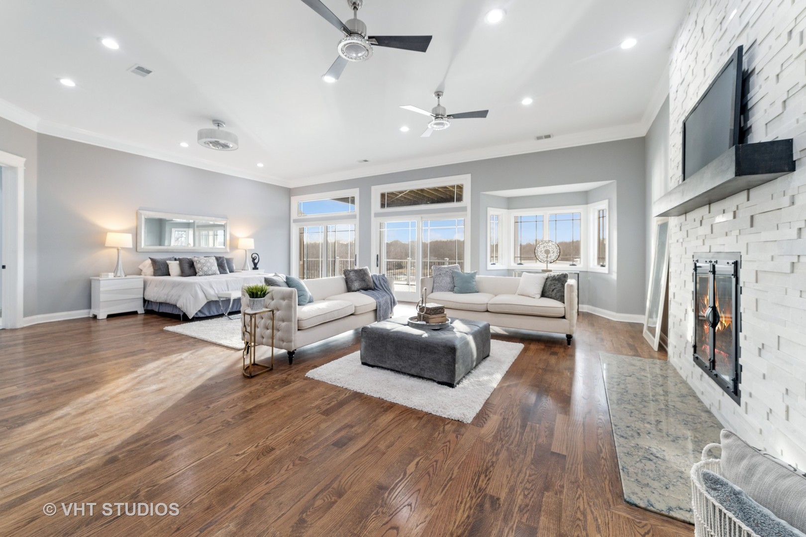 6N048 Riverside Drive