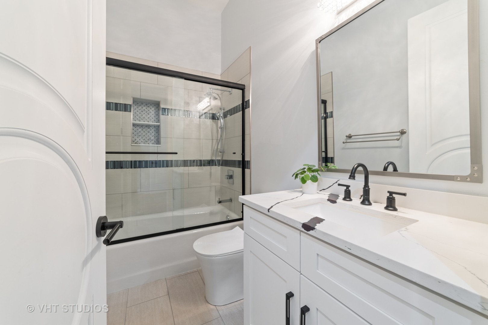 6N048 Riverside Drive