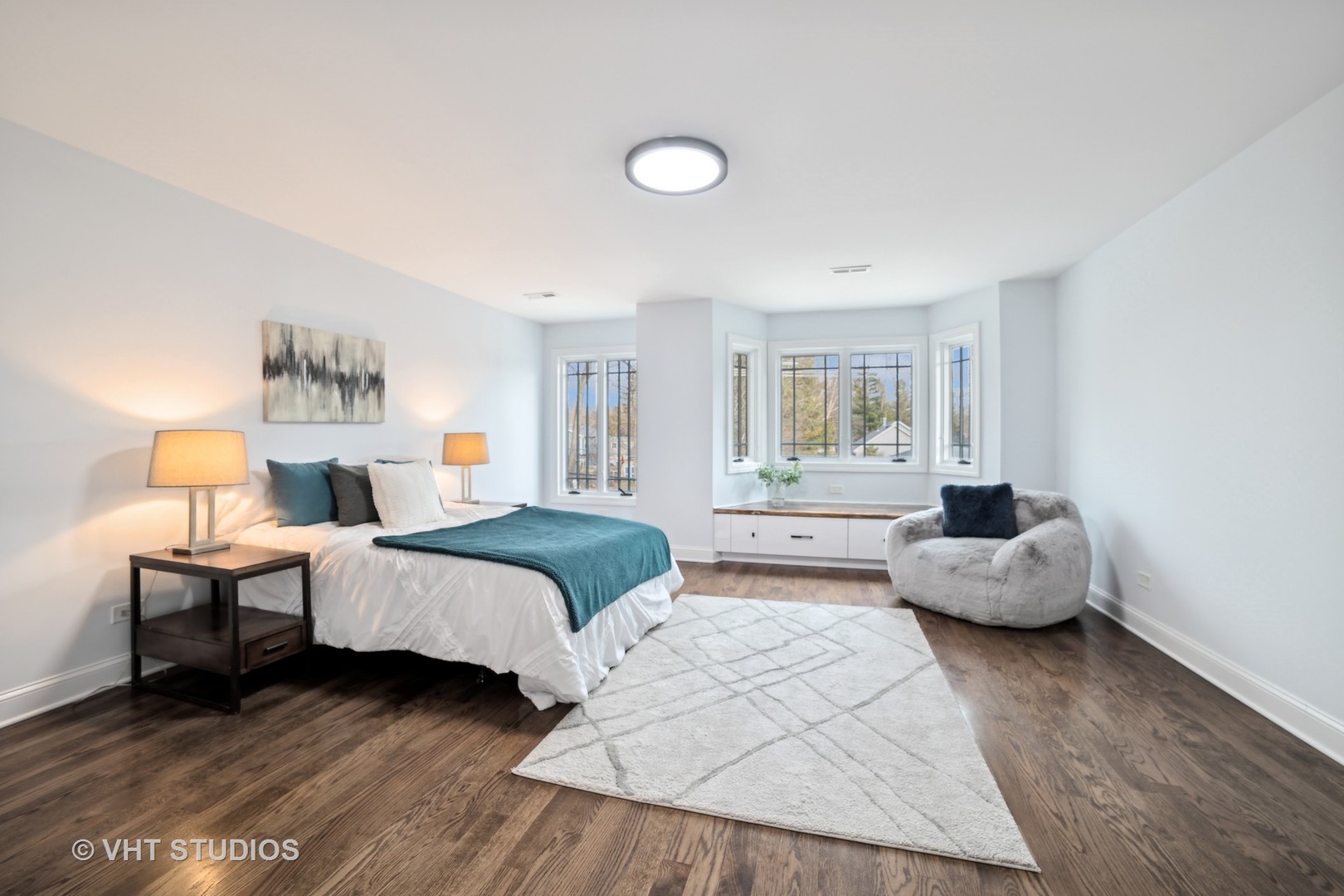 6N048 Riverside Drive