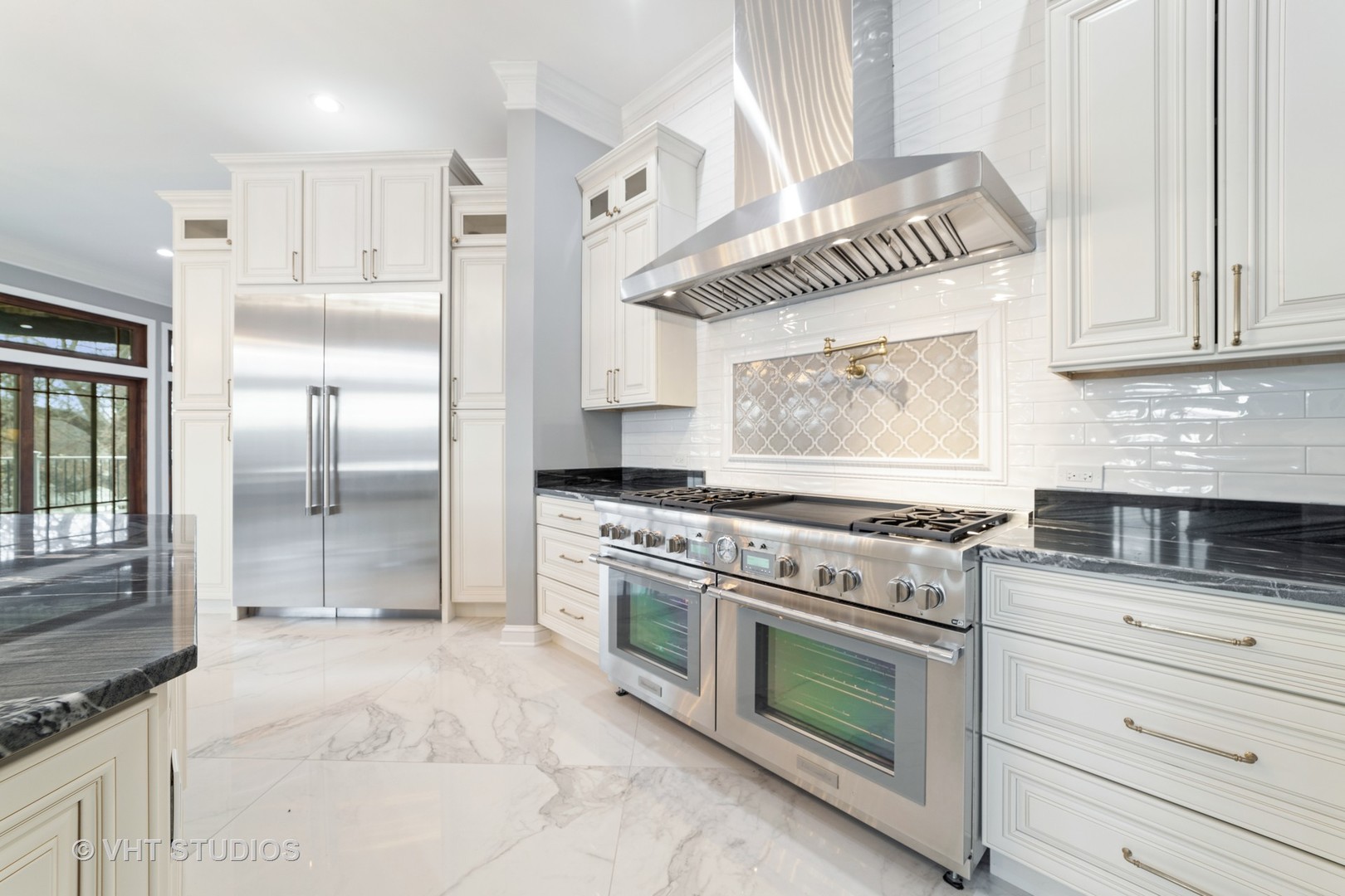 6N048 Riverside Drive