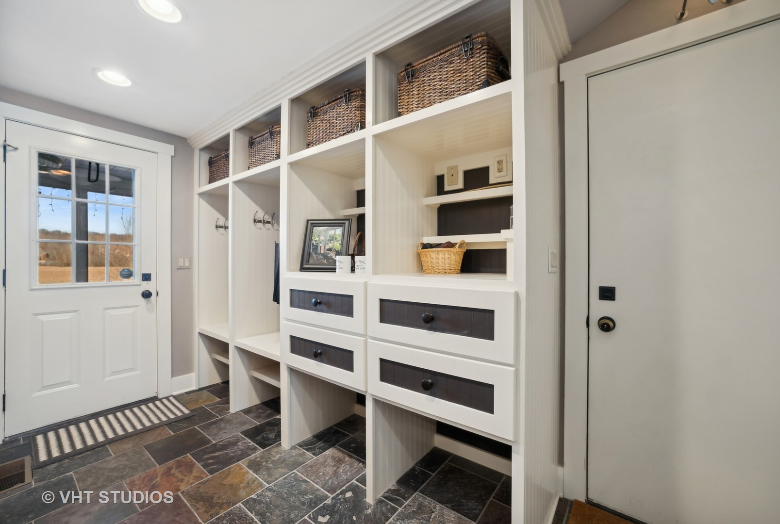 38W718 Evanswood Lane