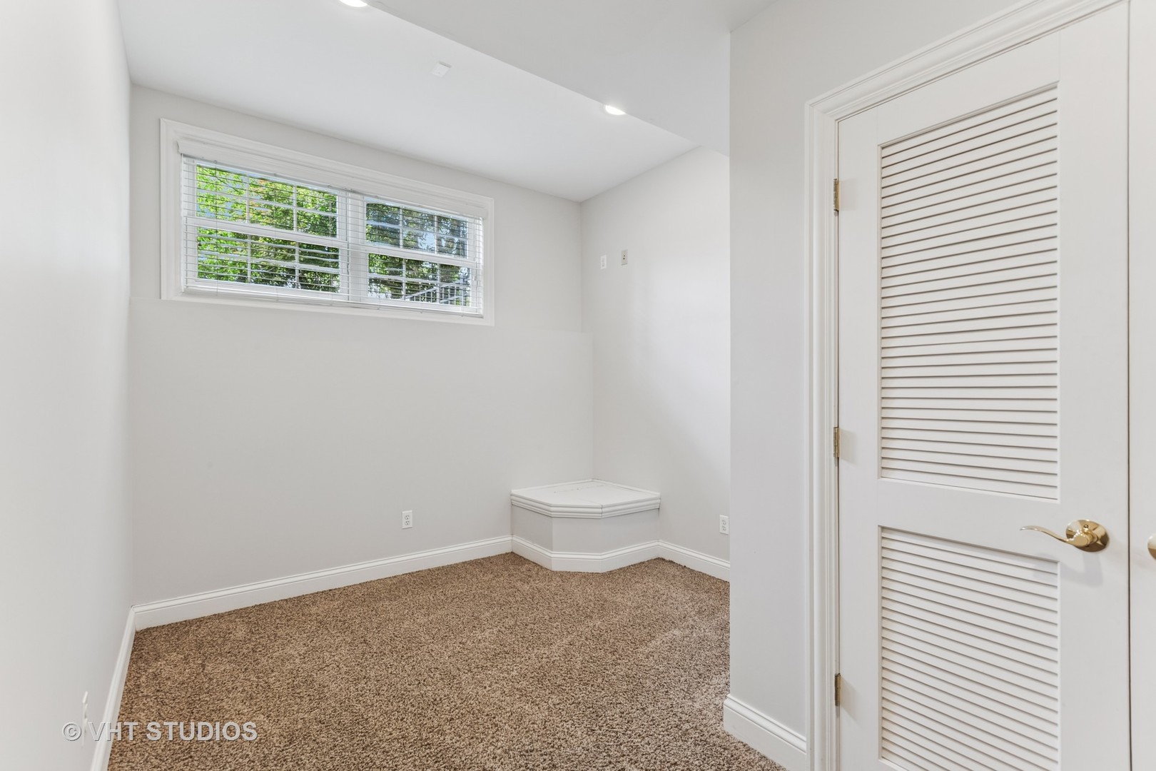 39W445 S Mathewson Lane