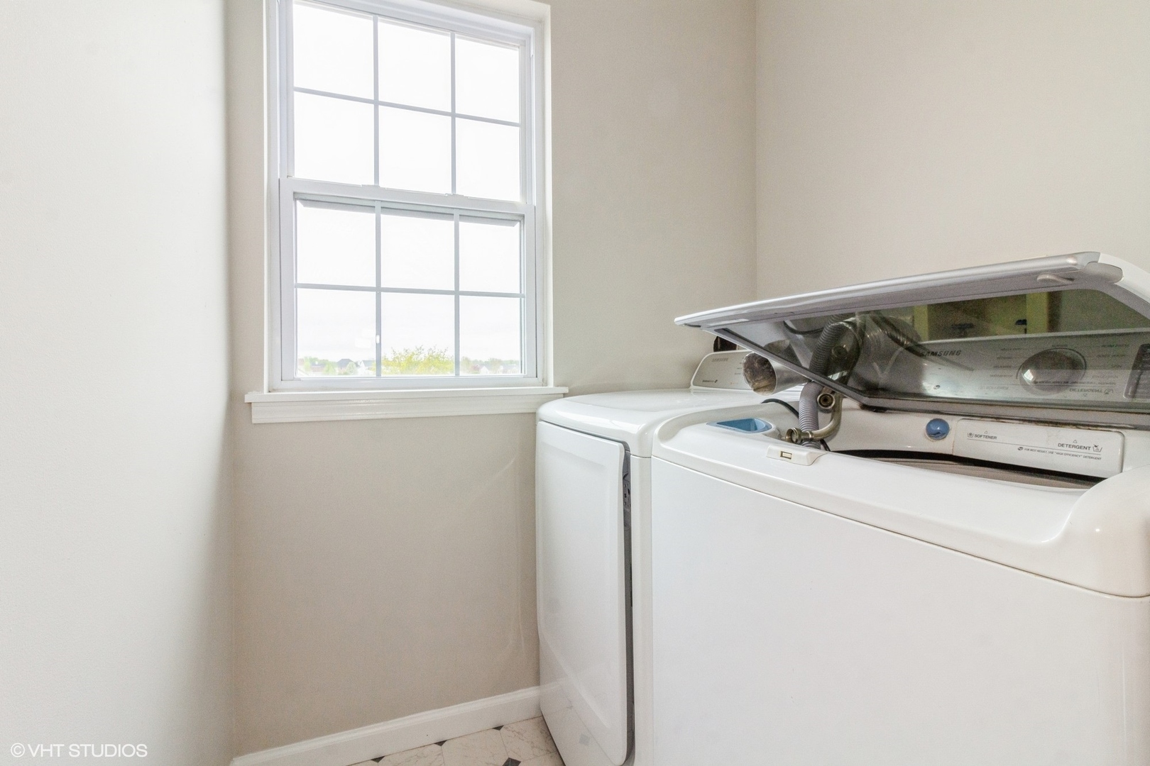 913 Village Court Unit: 913