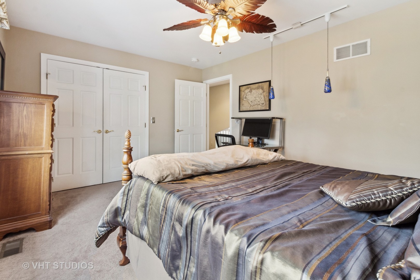 49W695 HINCKLEY Road