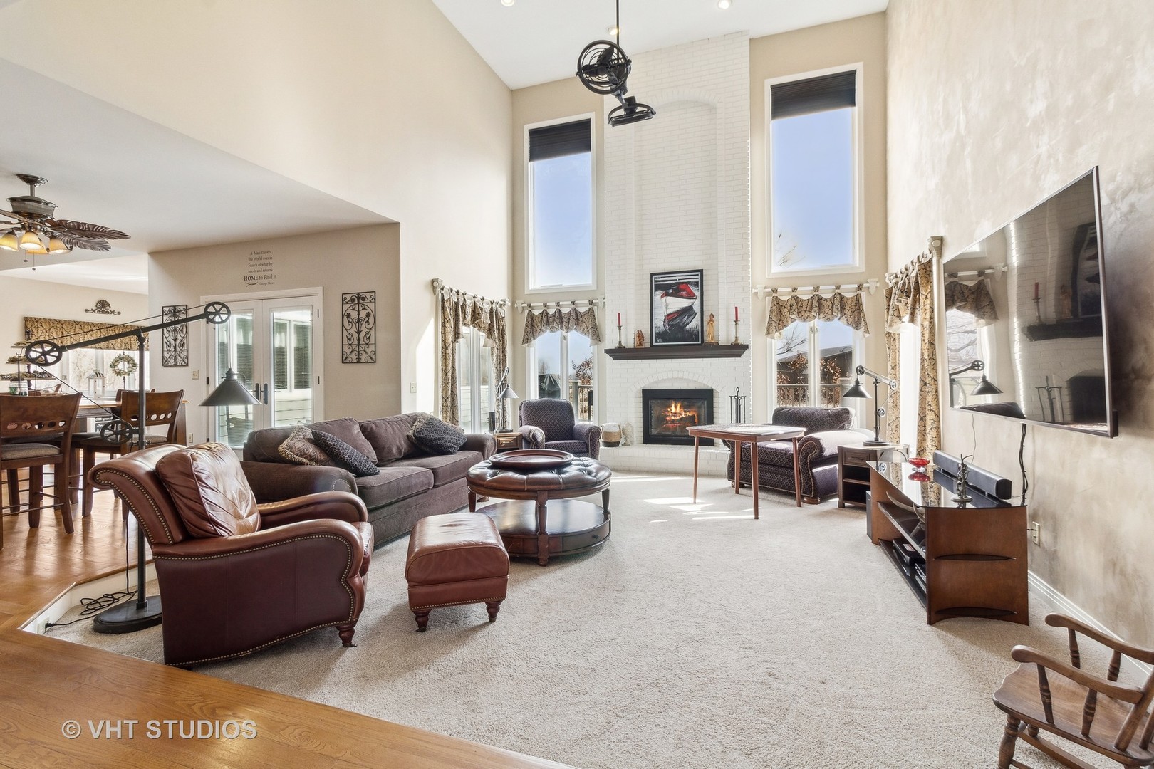 49W695 HINCKLEY Road