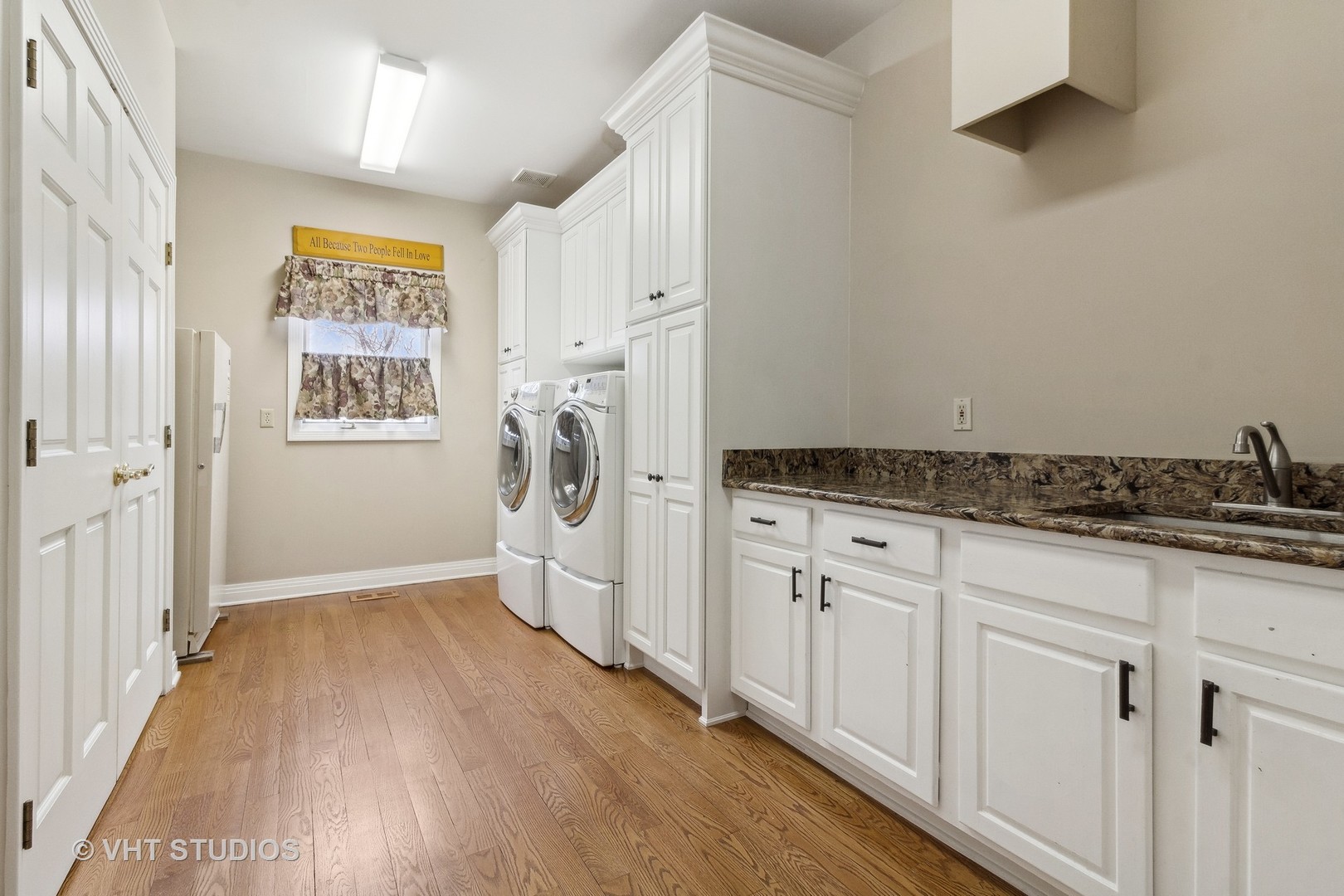 49W695 HINCKLEY Road