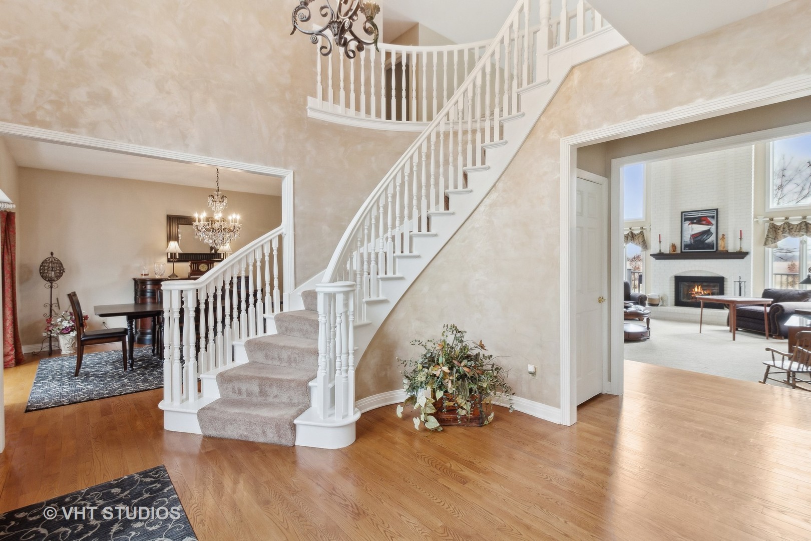 49W695 HINCKLEY Road