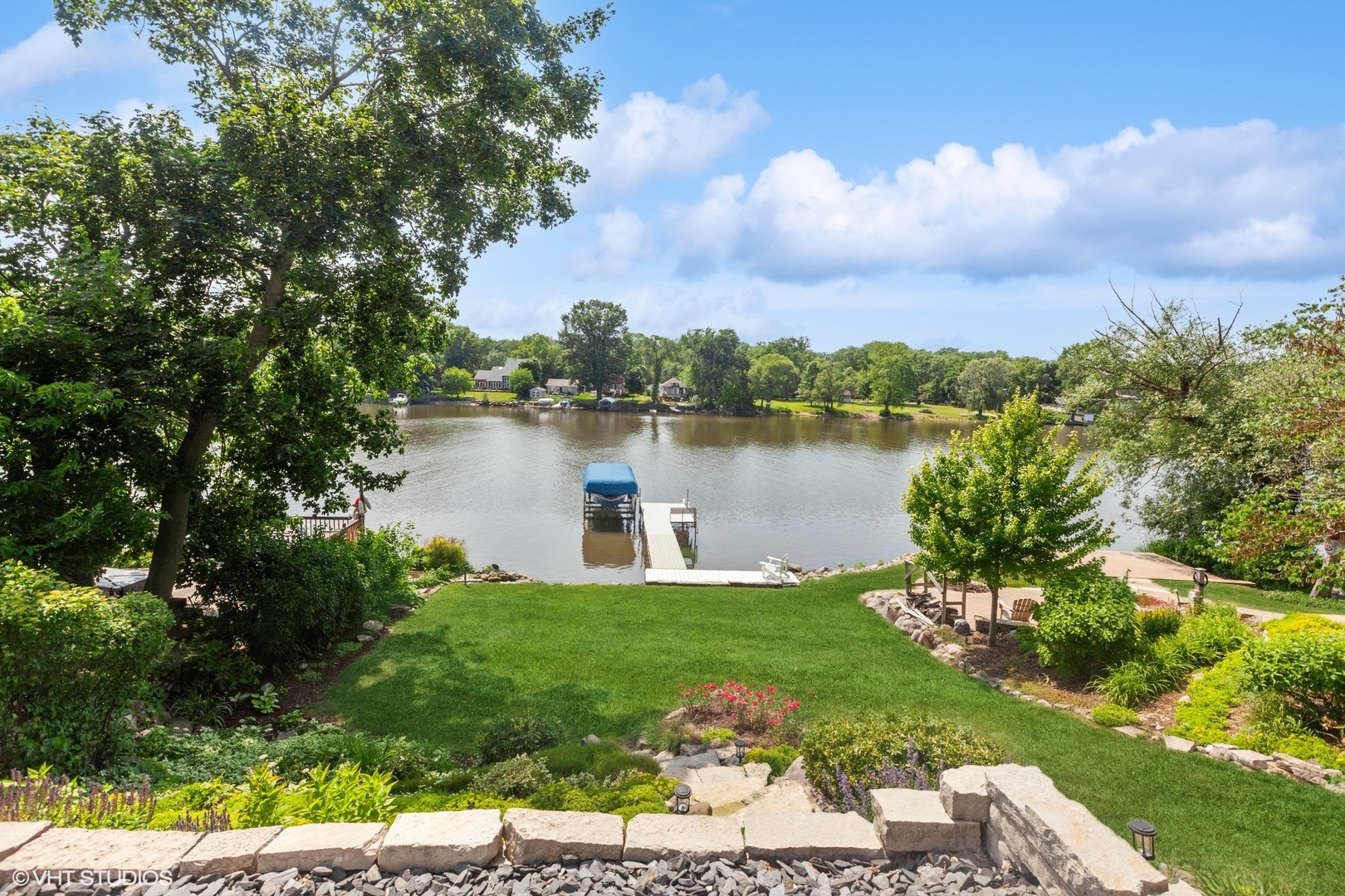 6N142 Riverside Drive