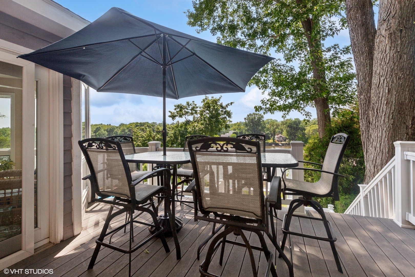 6N142 Riverside Drive