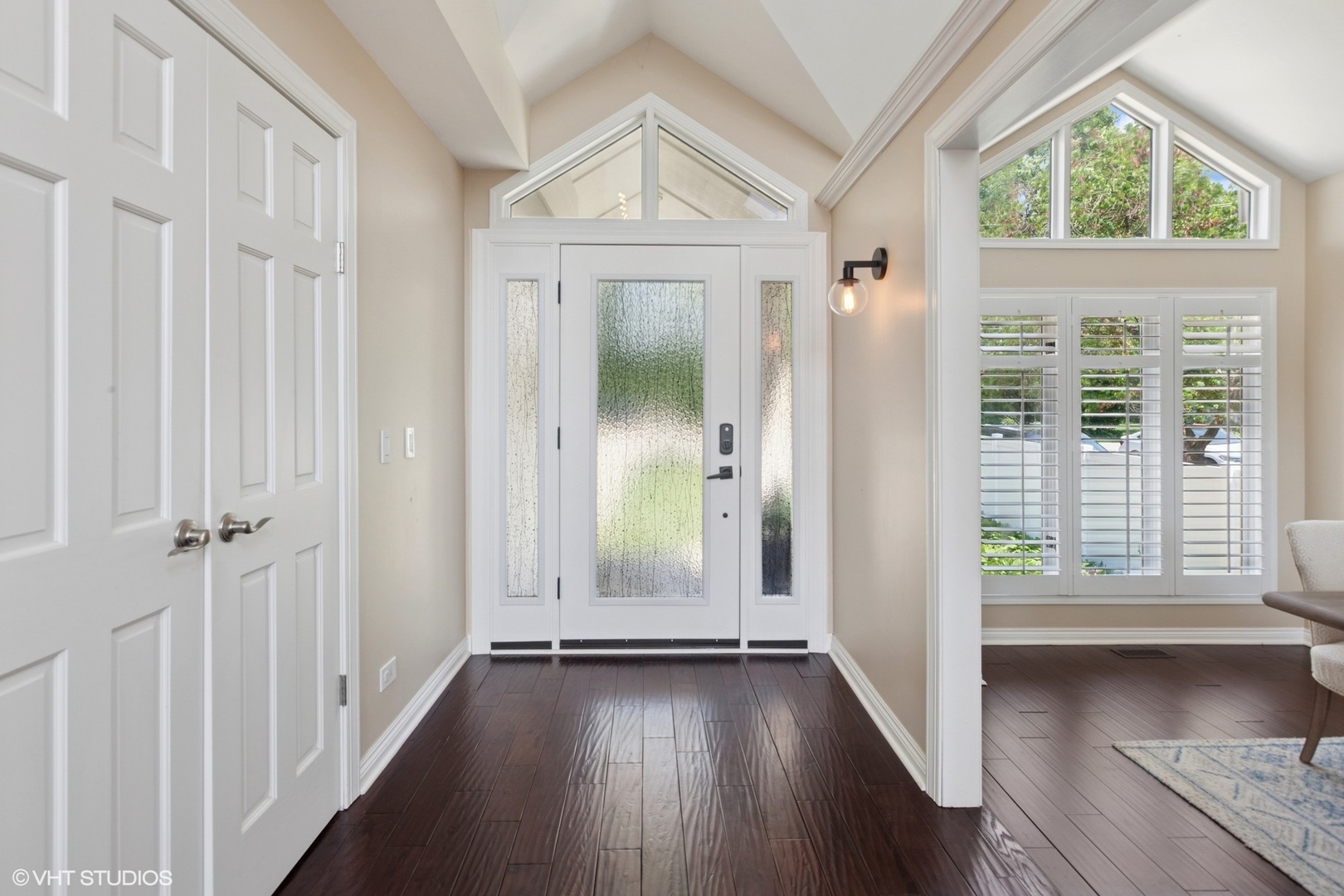 6N142 Riverside Drive