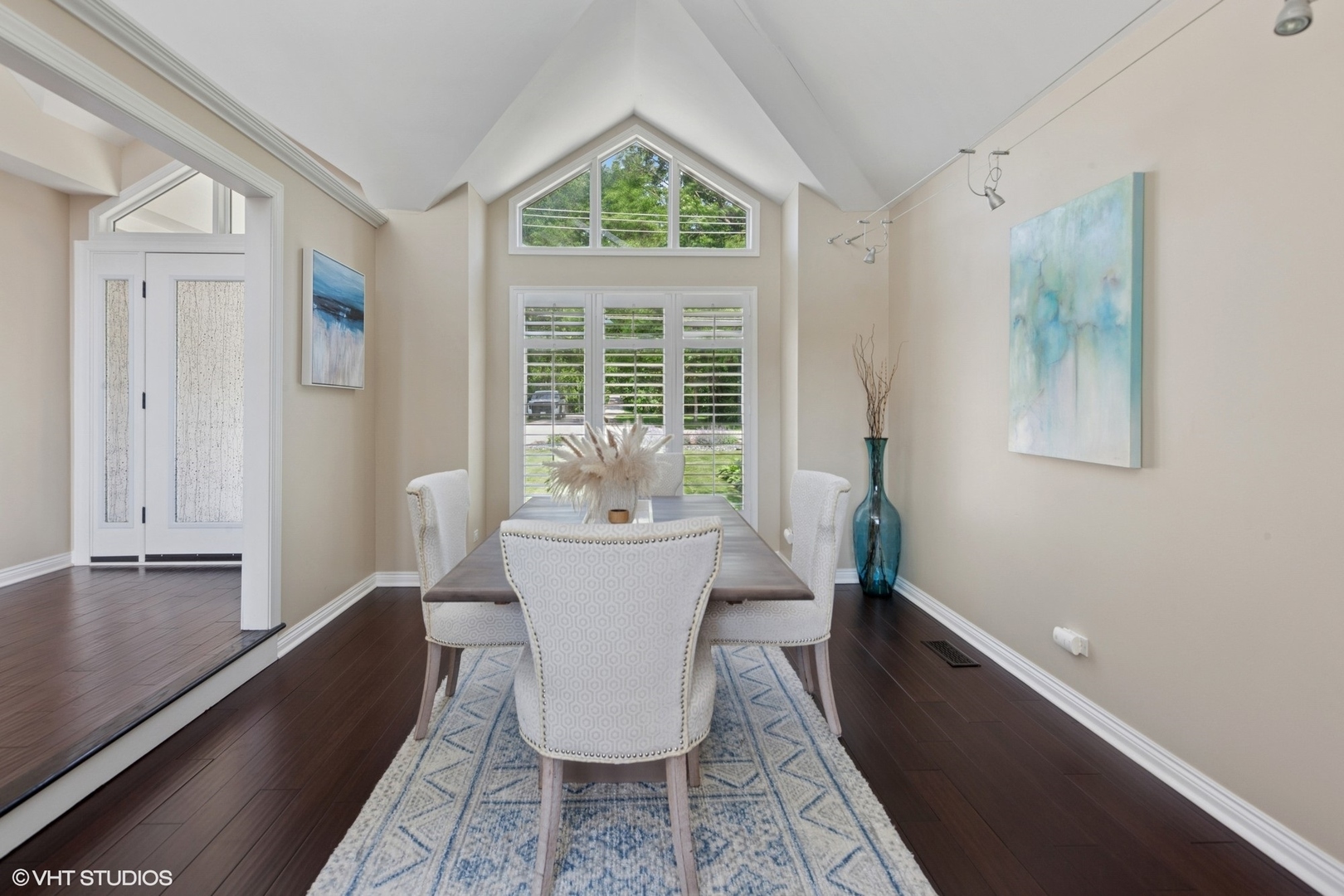 6N142 Riverside Drive