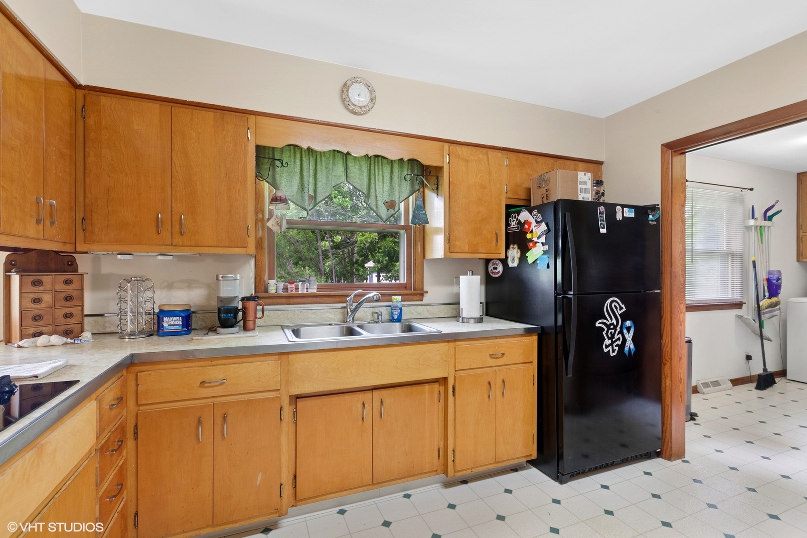 43W888 Hughes Road