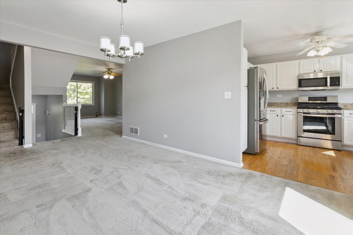 407 E Willow Street Unit: 407