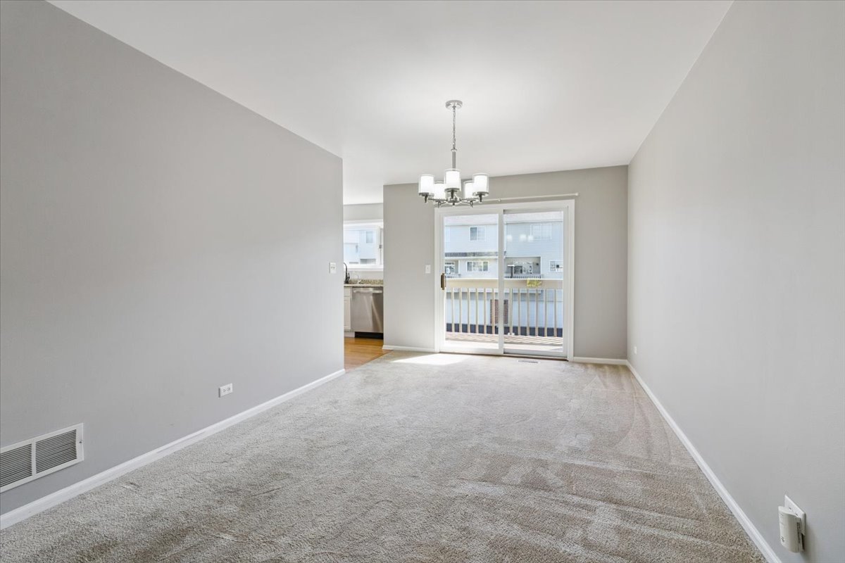 407 E Willow Street Unit: 407