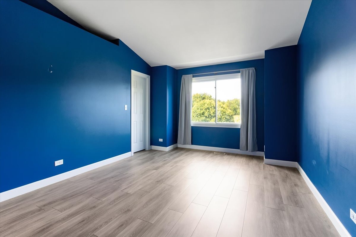 407 E Willow Street Unit: 407