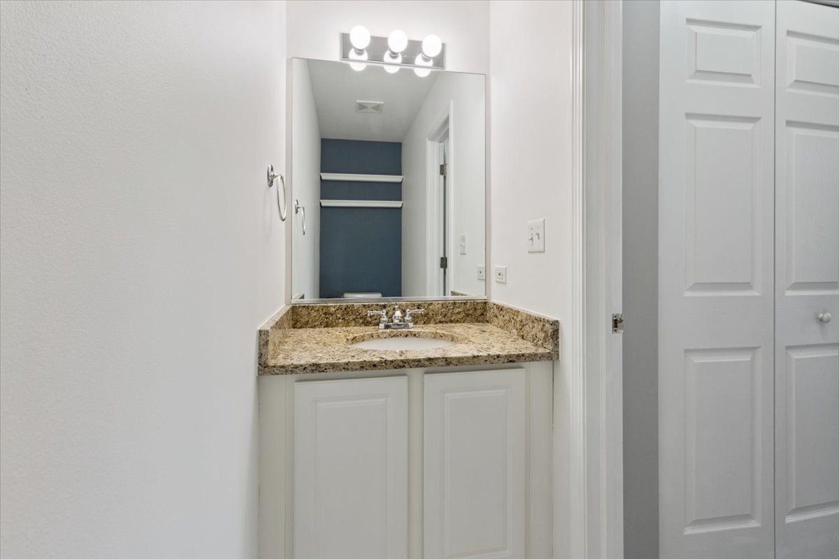 407 E Willow Street Unit: 407