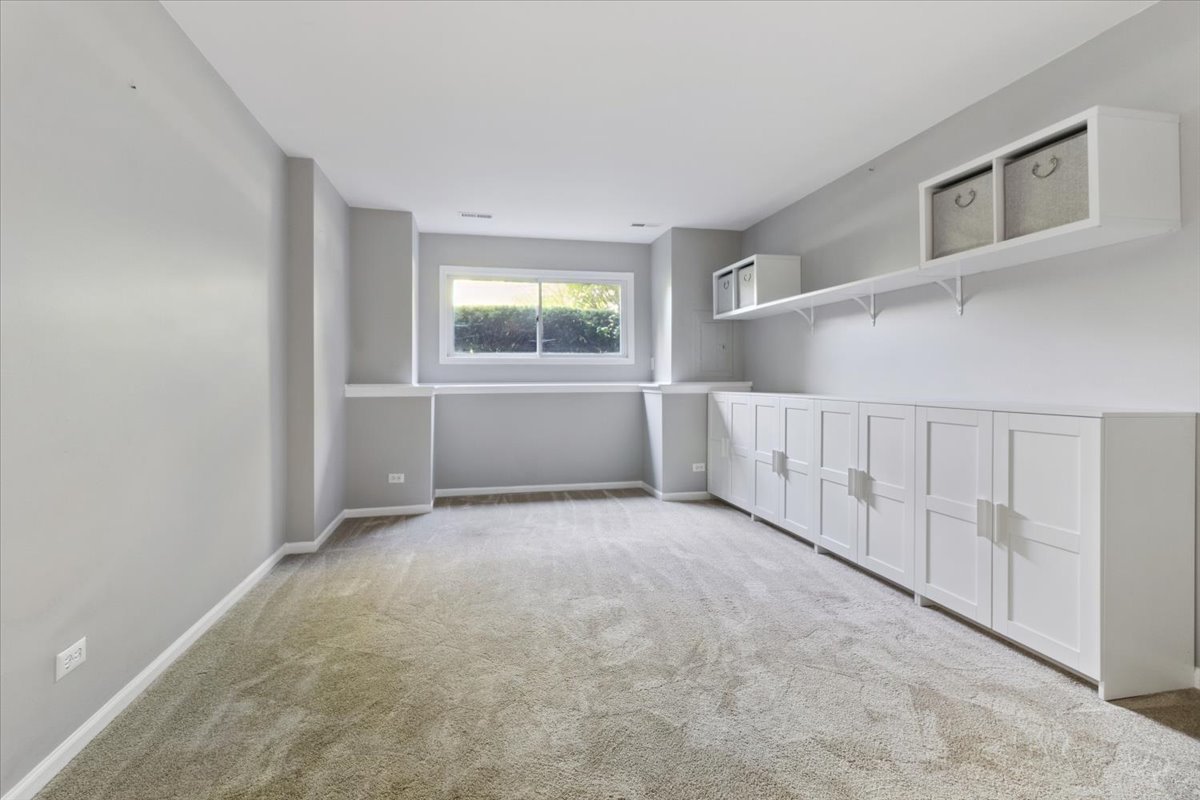 407 E Willow Street Unit: 407