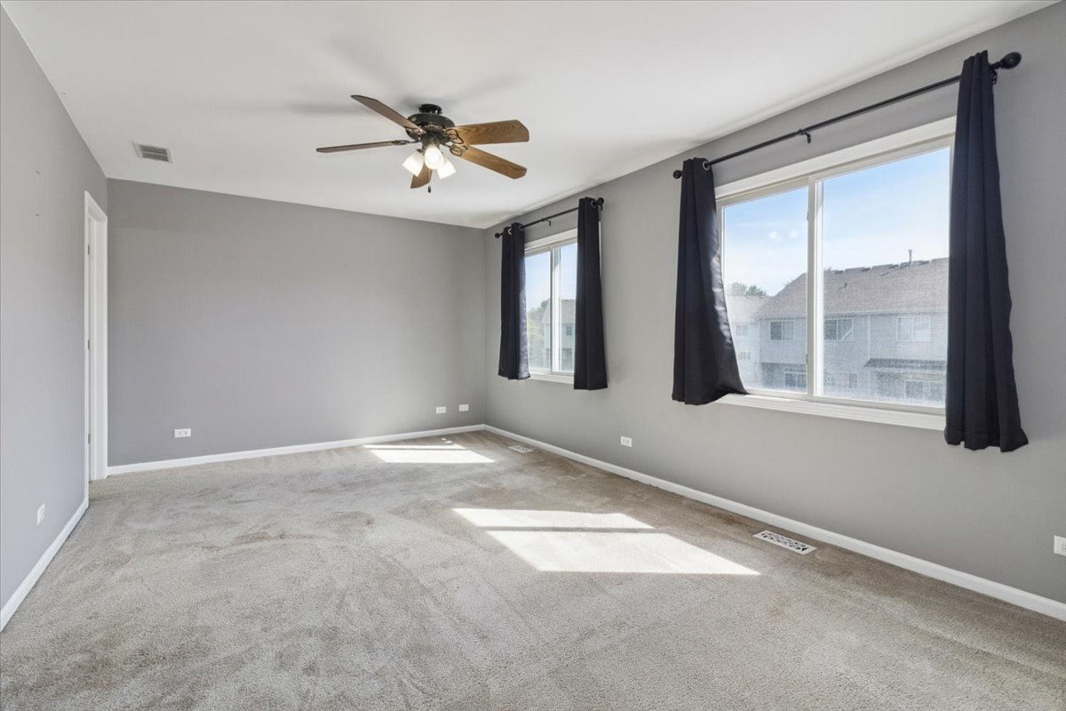 407 E Willow Street Unit: 407