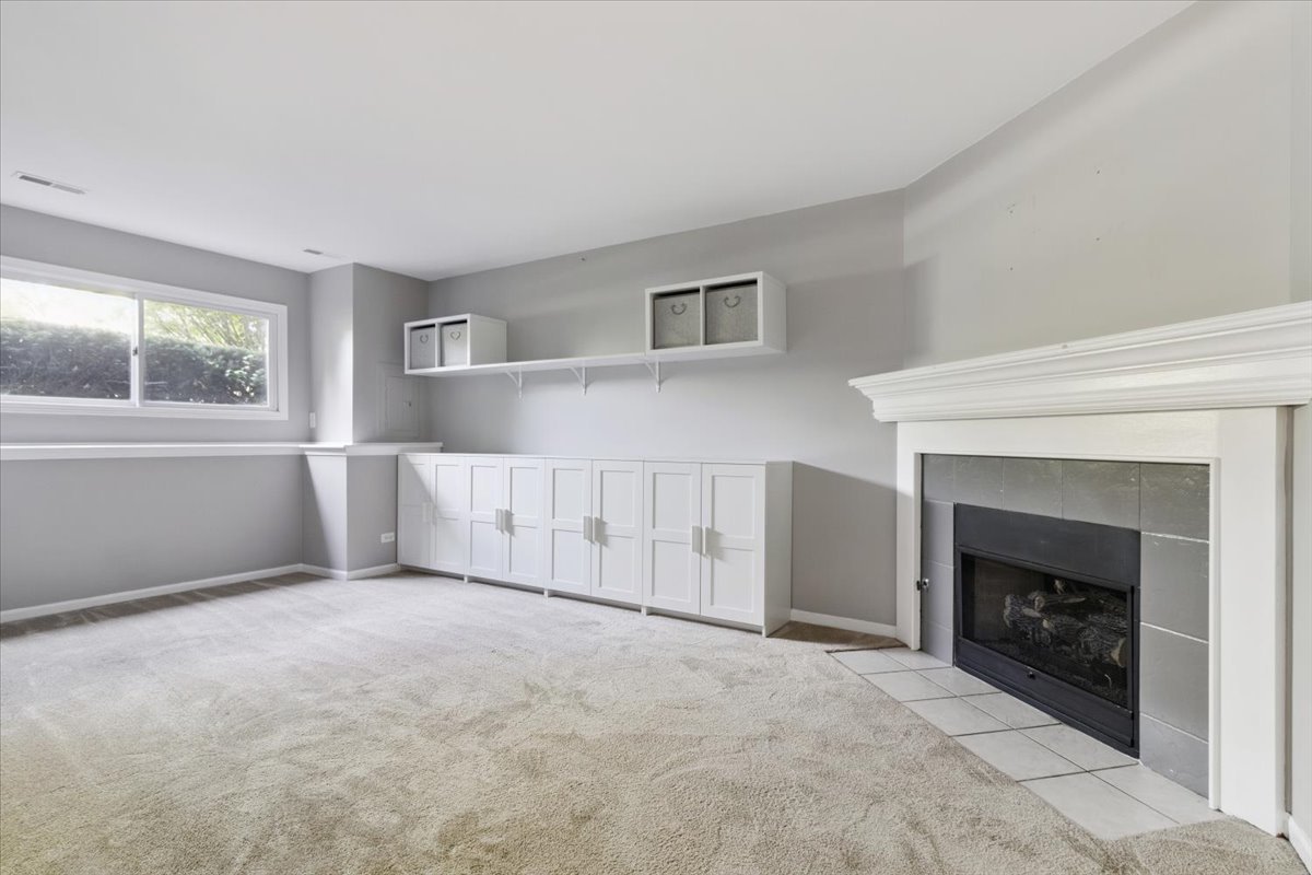 407 E Willow Street Unit: 407