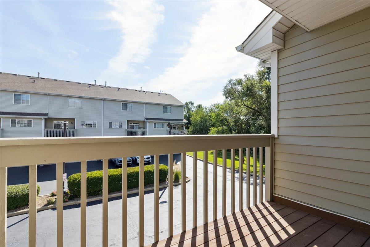 407 E Willow Street Unit: 407