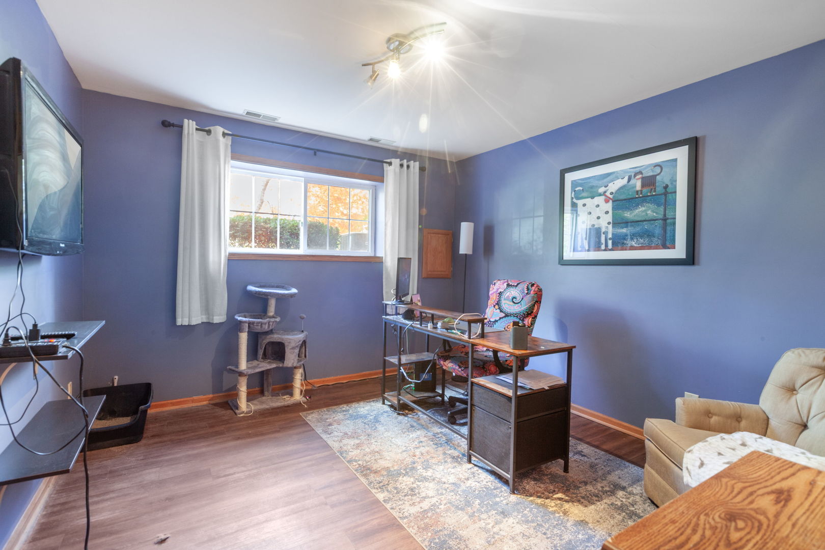 437 E Willow Street Unit: 437