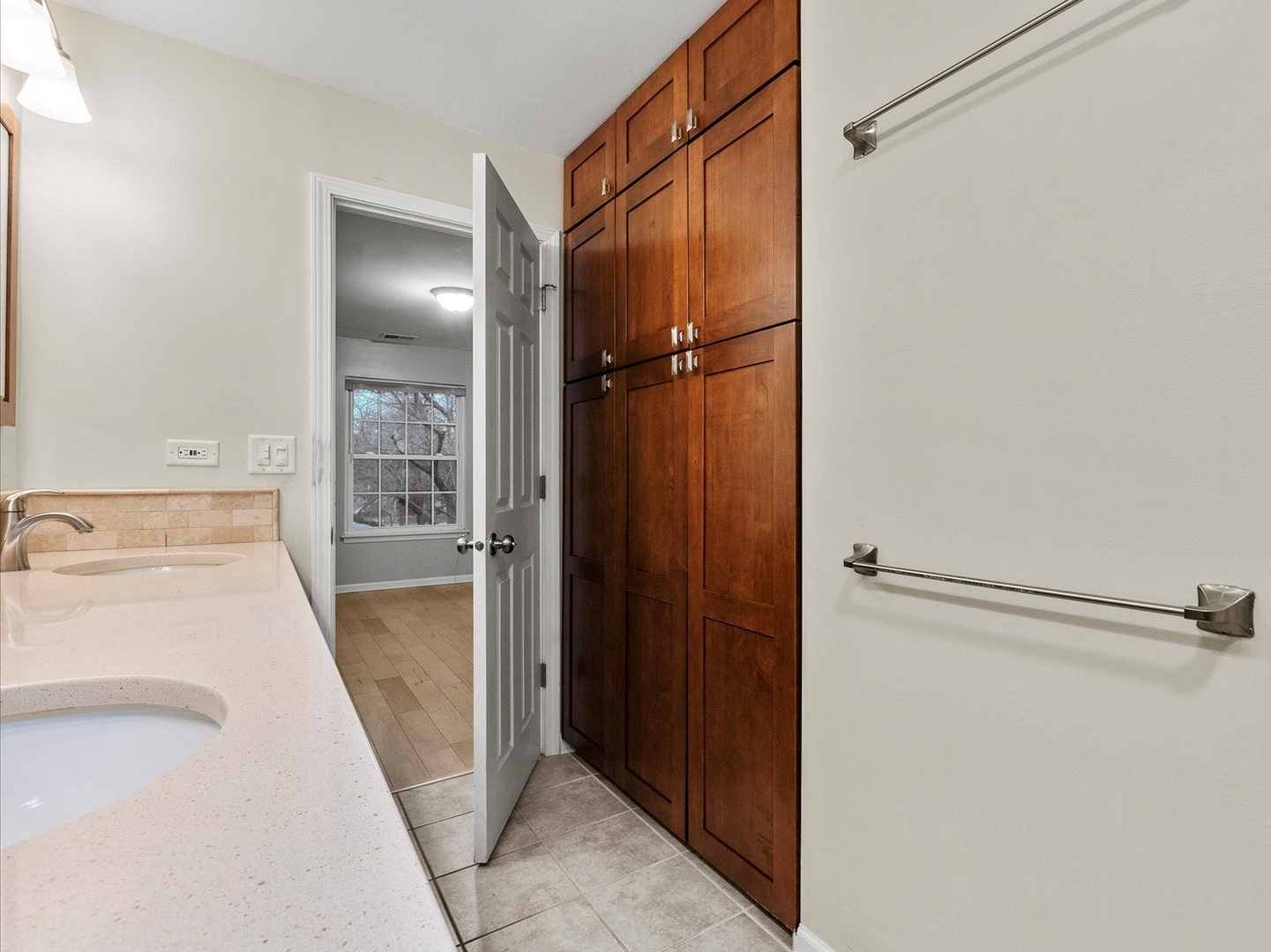 1106 Stratford Court Unit: C