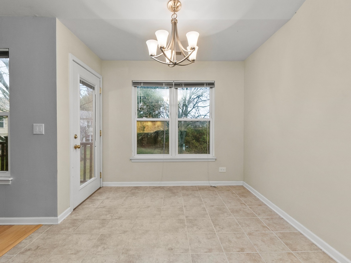 1106 Stratford Court Unit: C