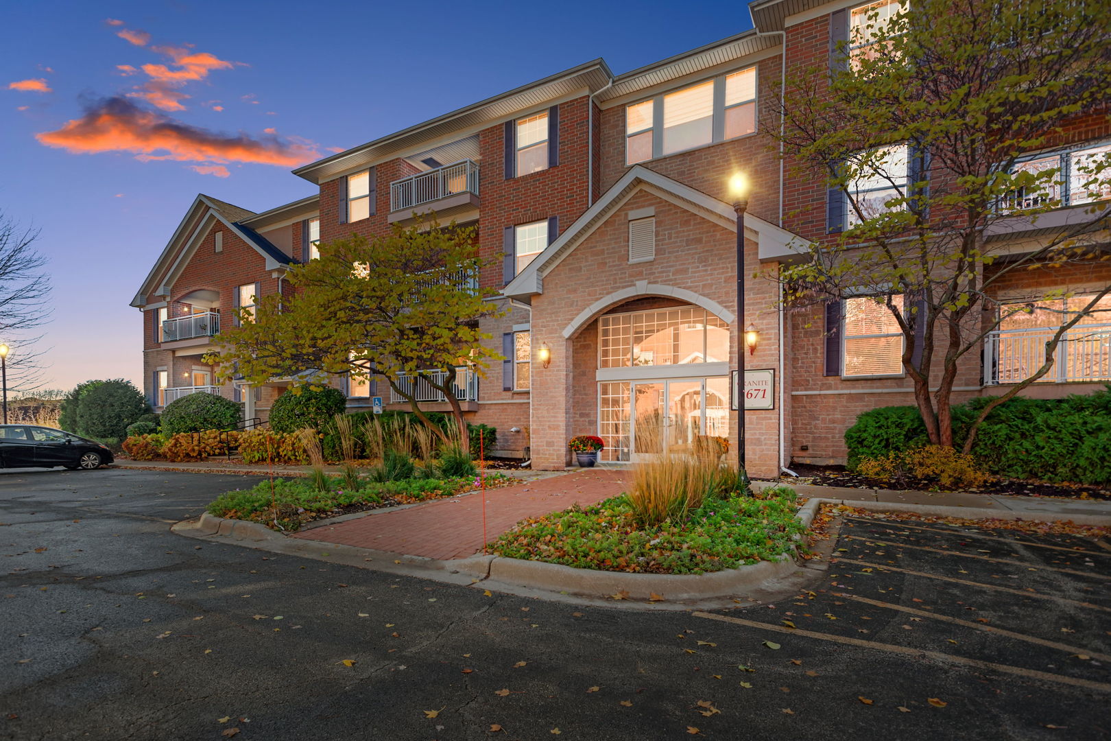 2671 Stone Circle Unit: 104
