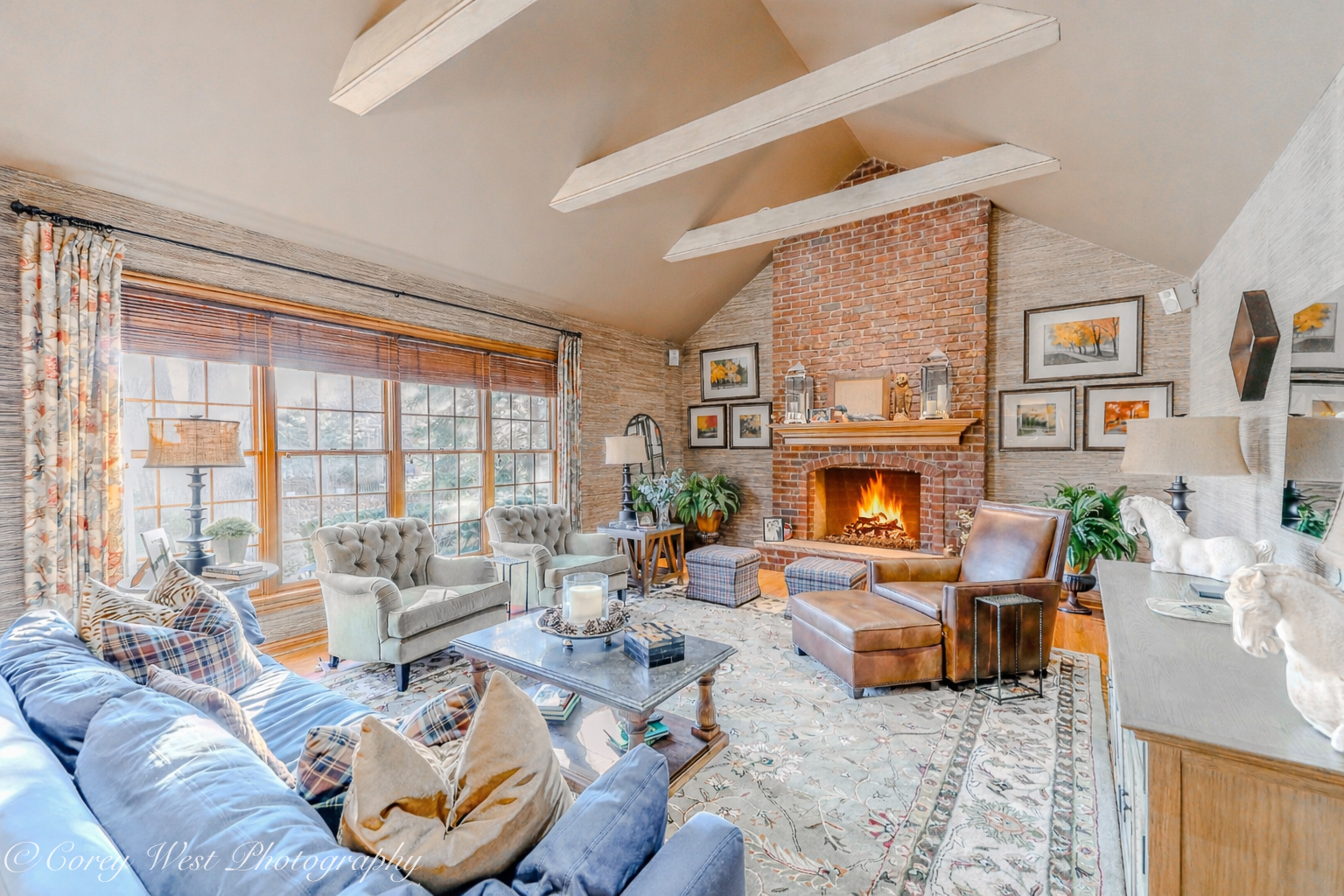 39W245 Pauley Square