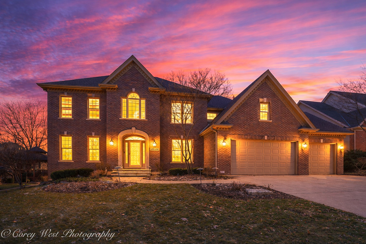 39W245 Pauley Square