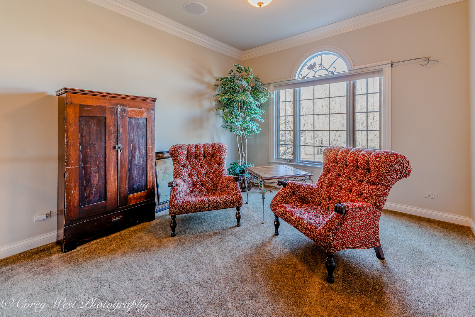 39W245 Pauley Square