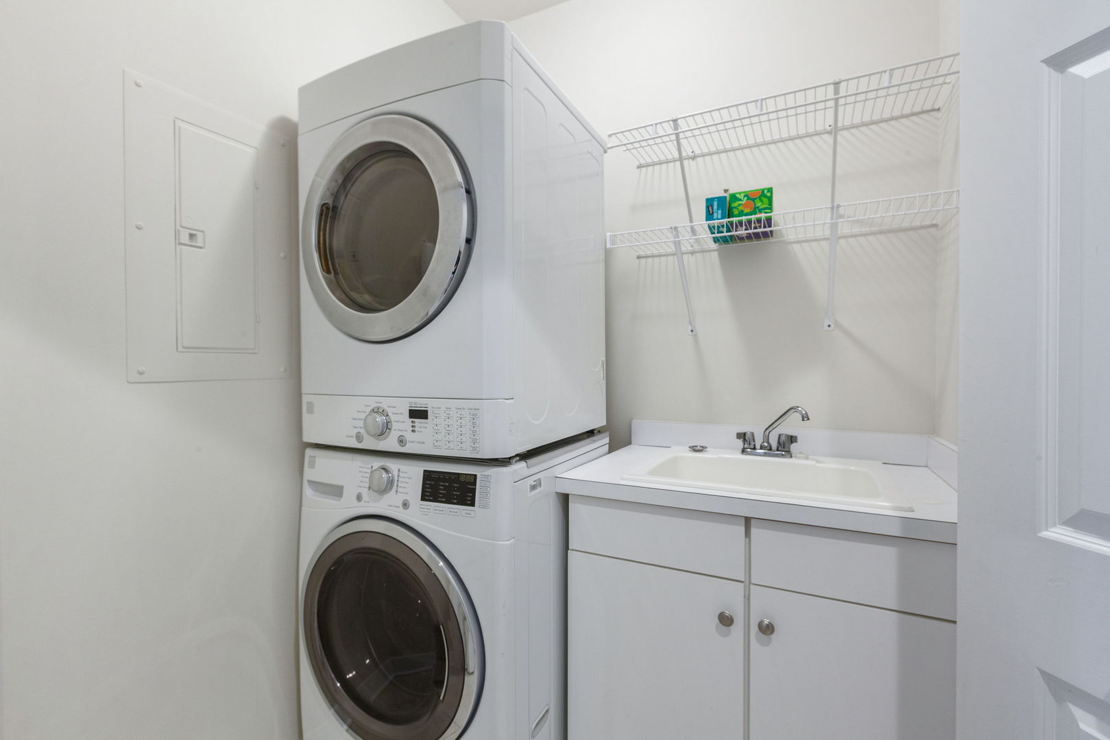 2671 Stone Circle Unit: 208