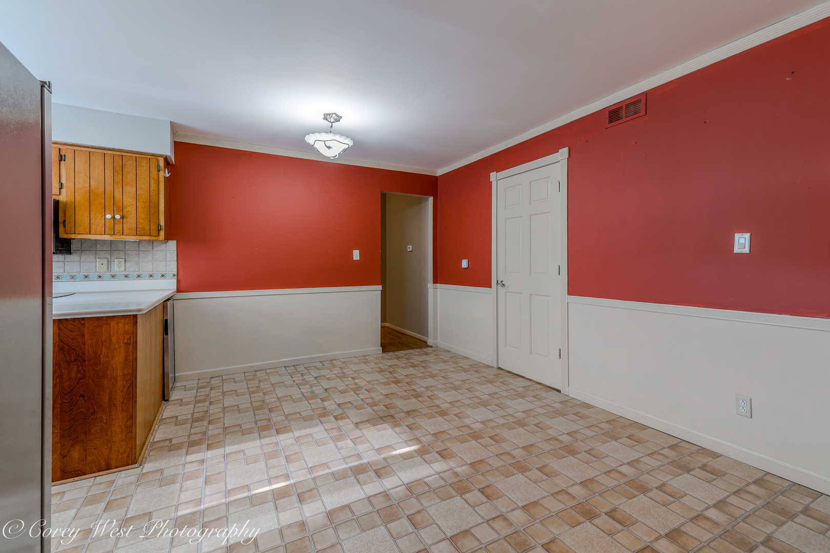 115 S VAN NORTWICK Avenue