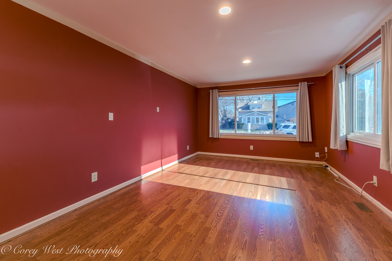 115 S VAN NORTWICK Avenue