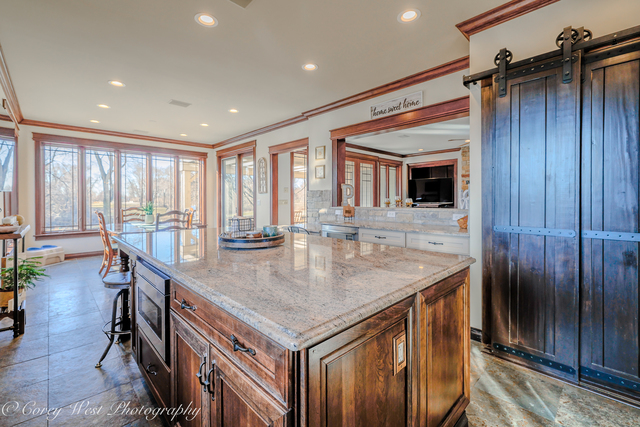 0N004 Alexander Drive