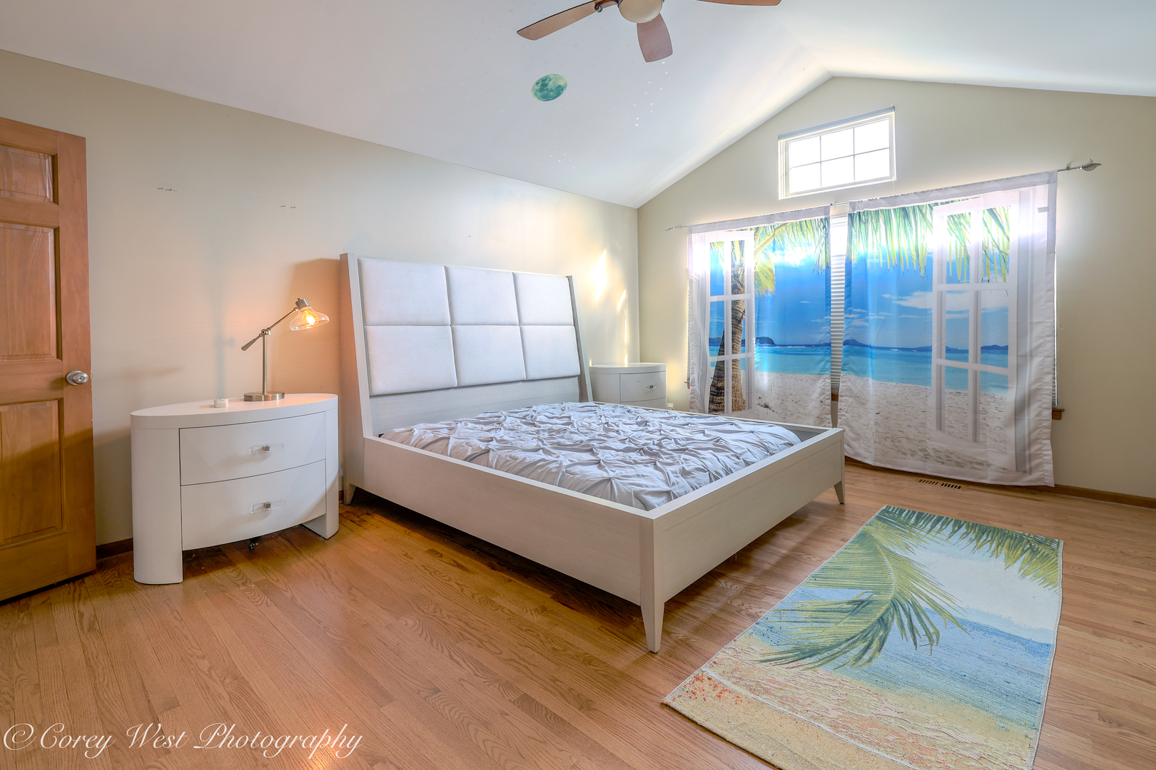 3049 Renard Lane