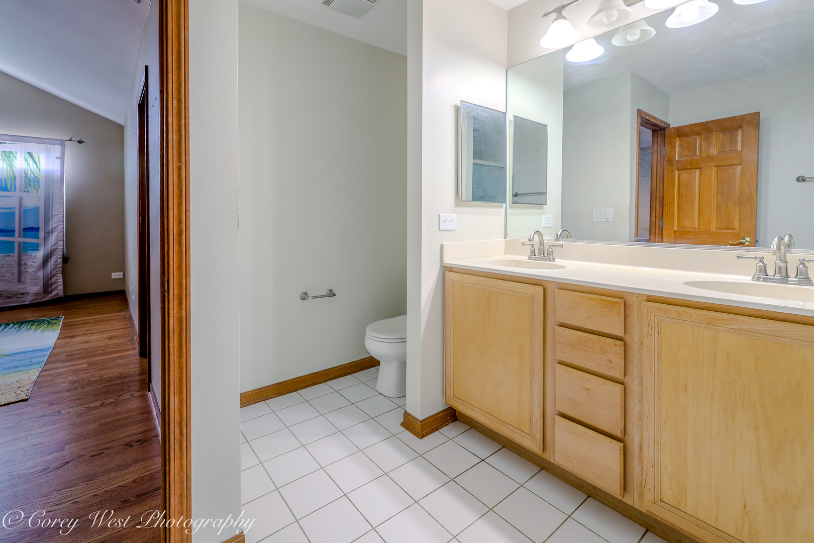 3049 Renard Lane