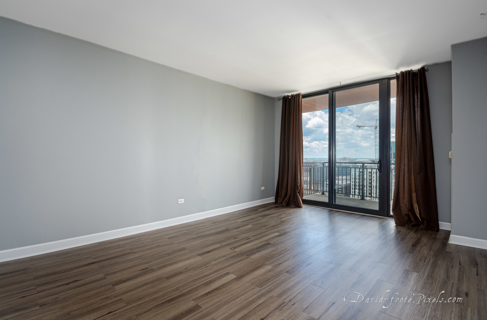 330 N Jefferson Street Unit: 2007