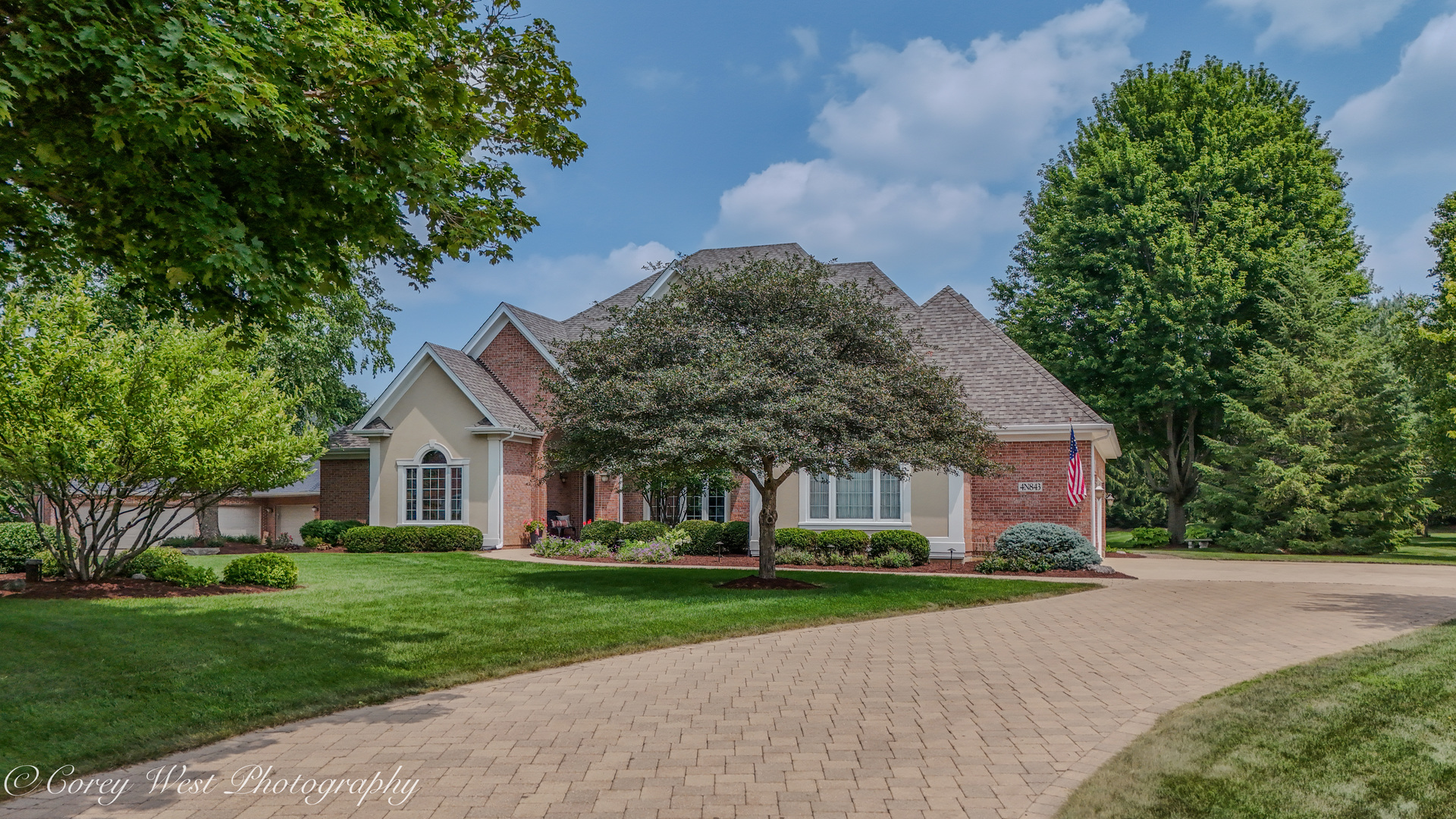4N843 W Woods Drive