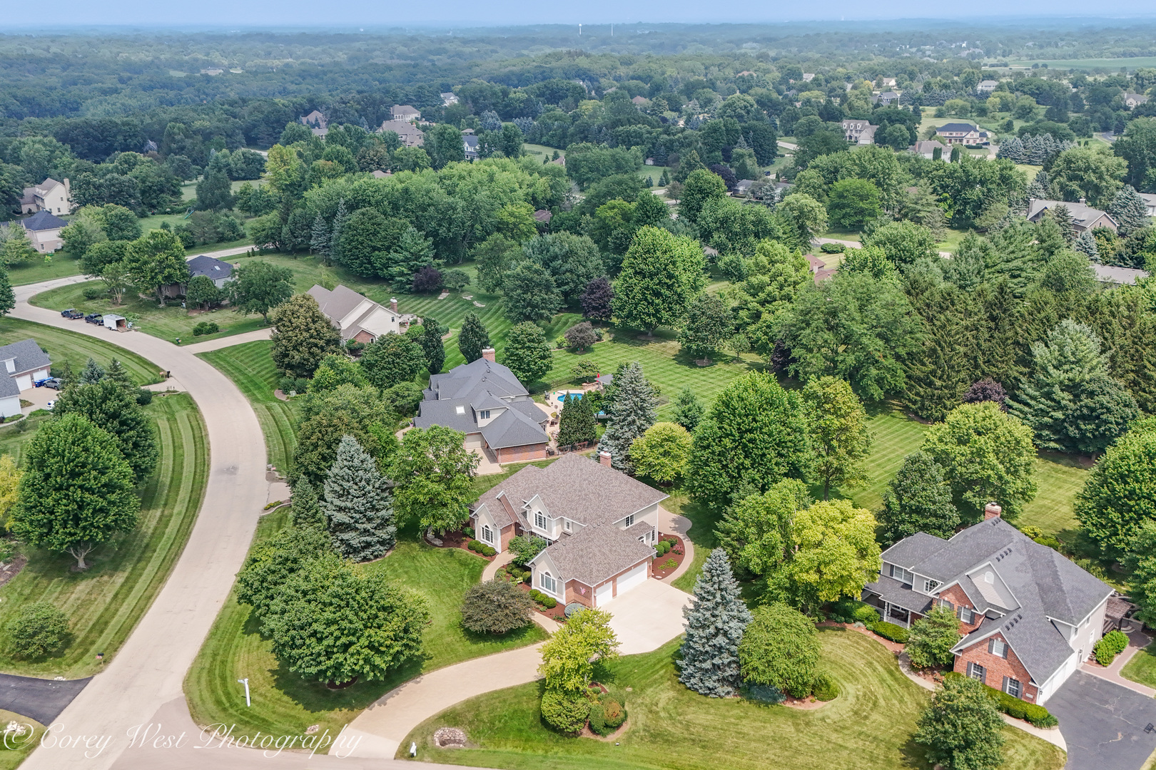 4N843 W Woods Drive