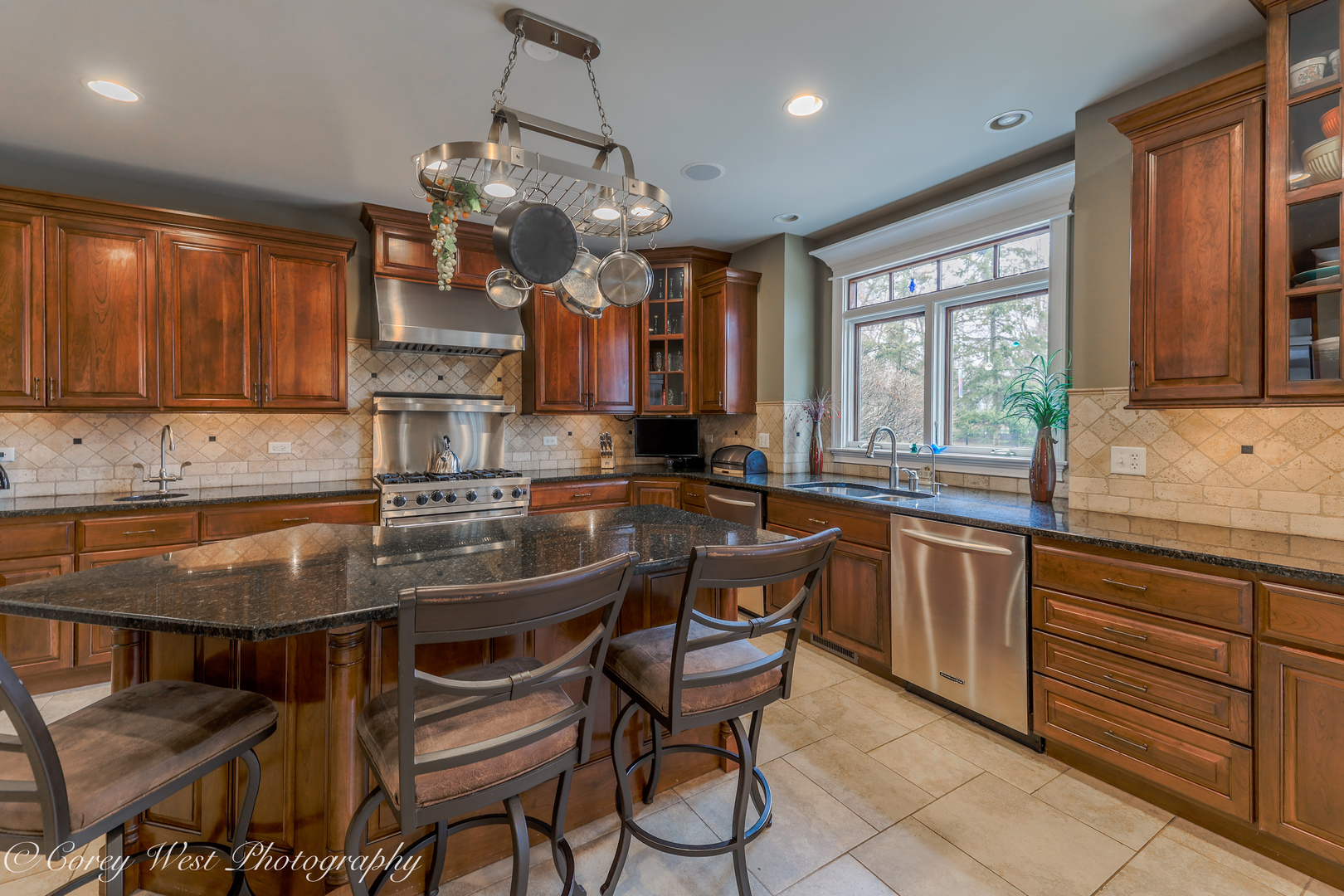 28W524 Wynn Avenue
