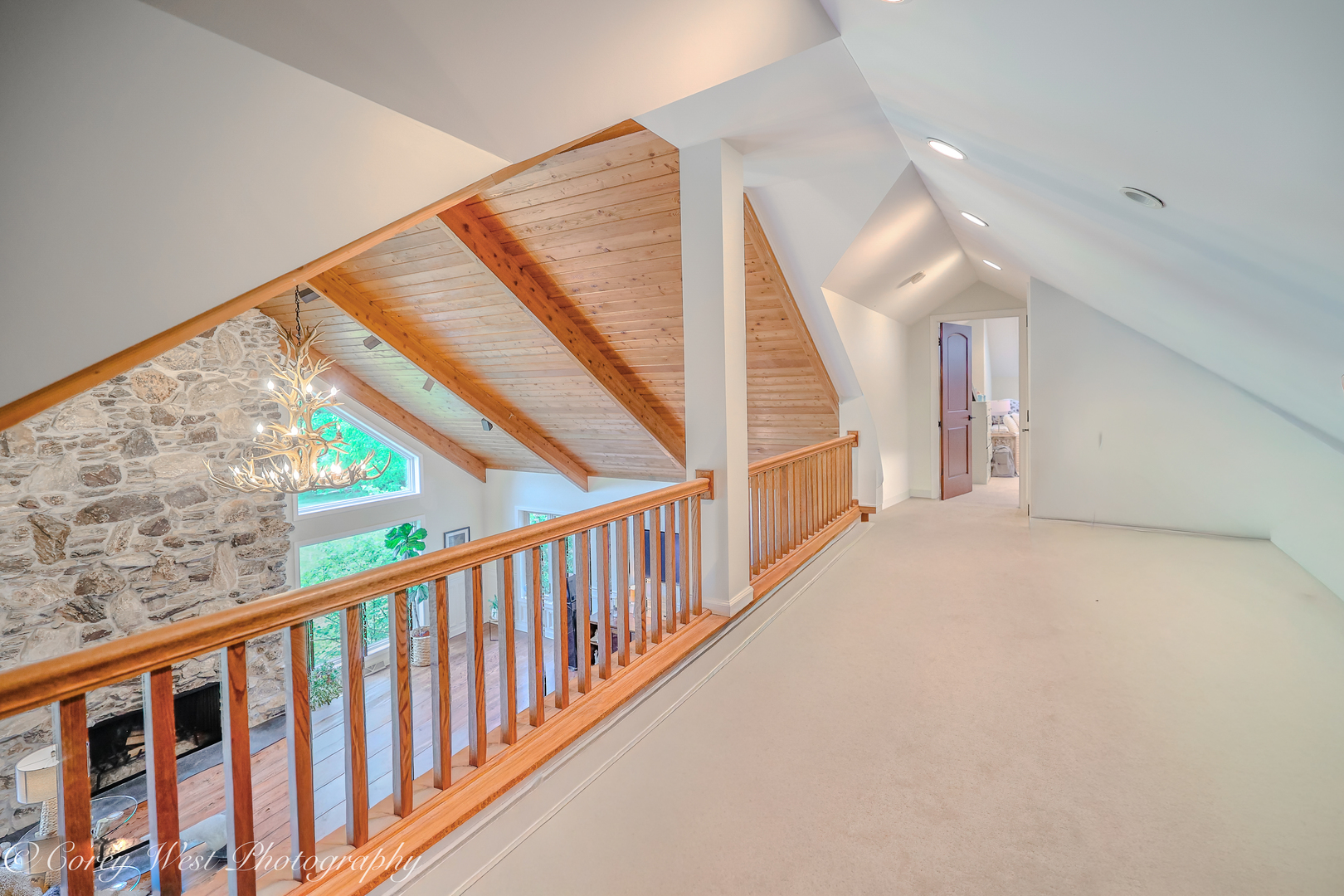 39W944 Deer Run Drive