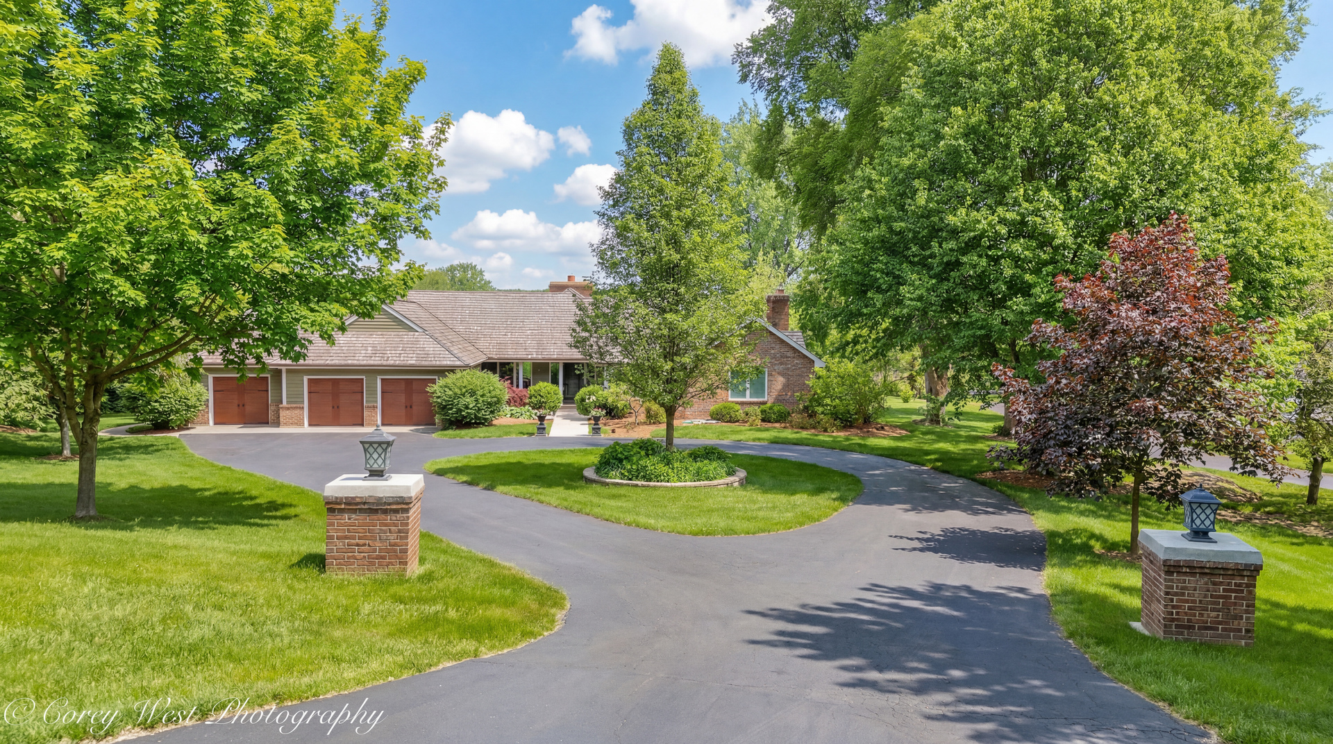 39W944 Deer Run Drive
